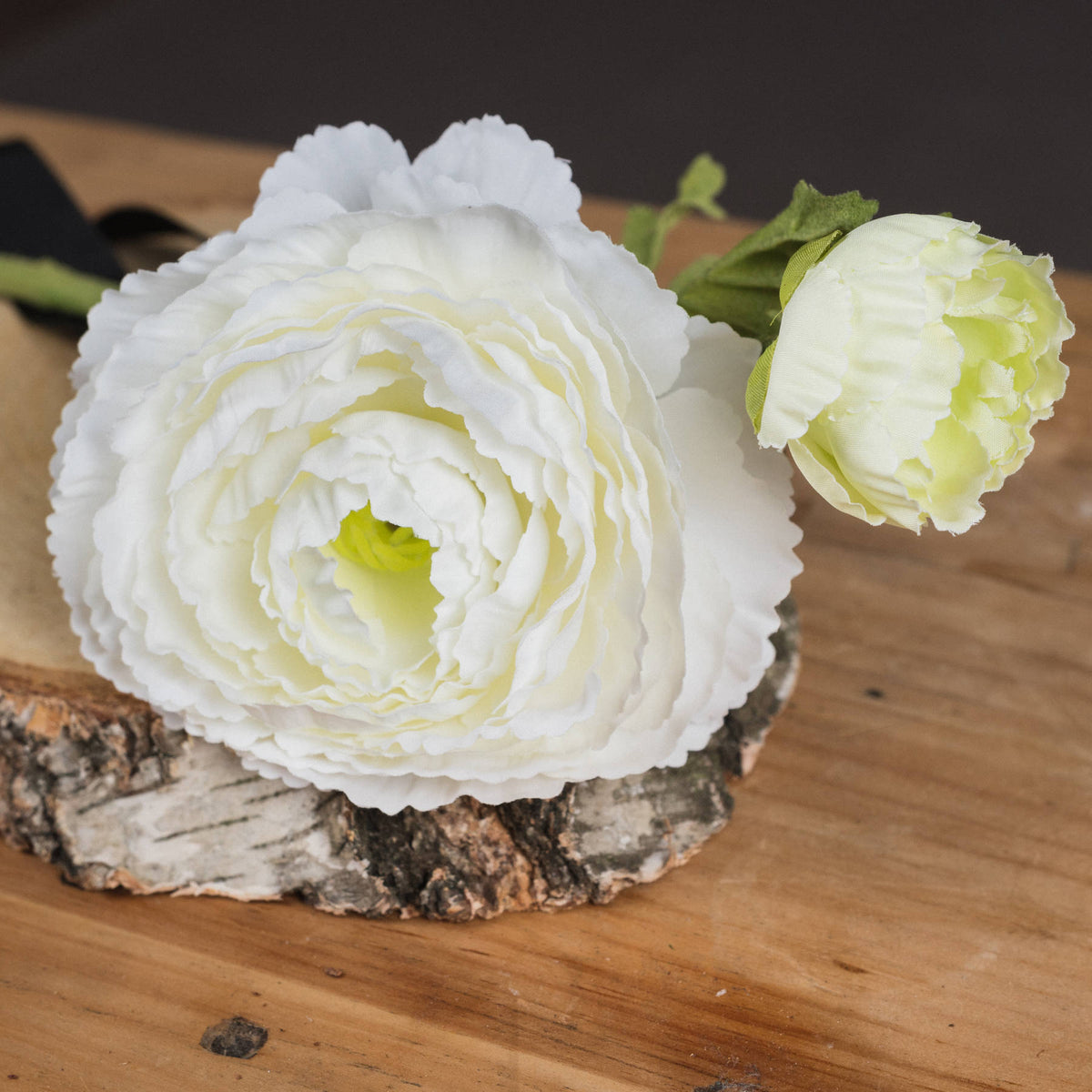 White Ranunculus Spray - image 3