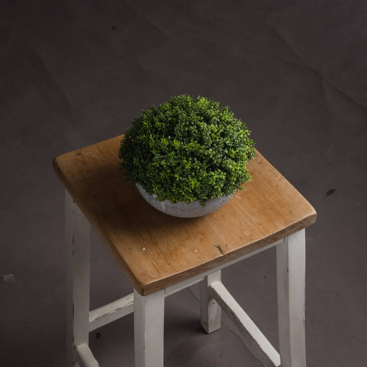 Small Hebe Globe Pot - image 2