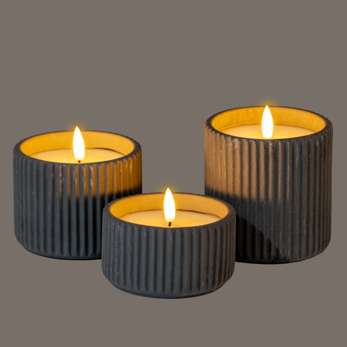 Luxe Collection Natural Glow Chalk Ribbed Small Led Candle - image 4