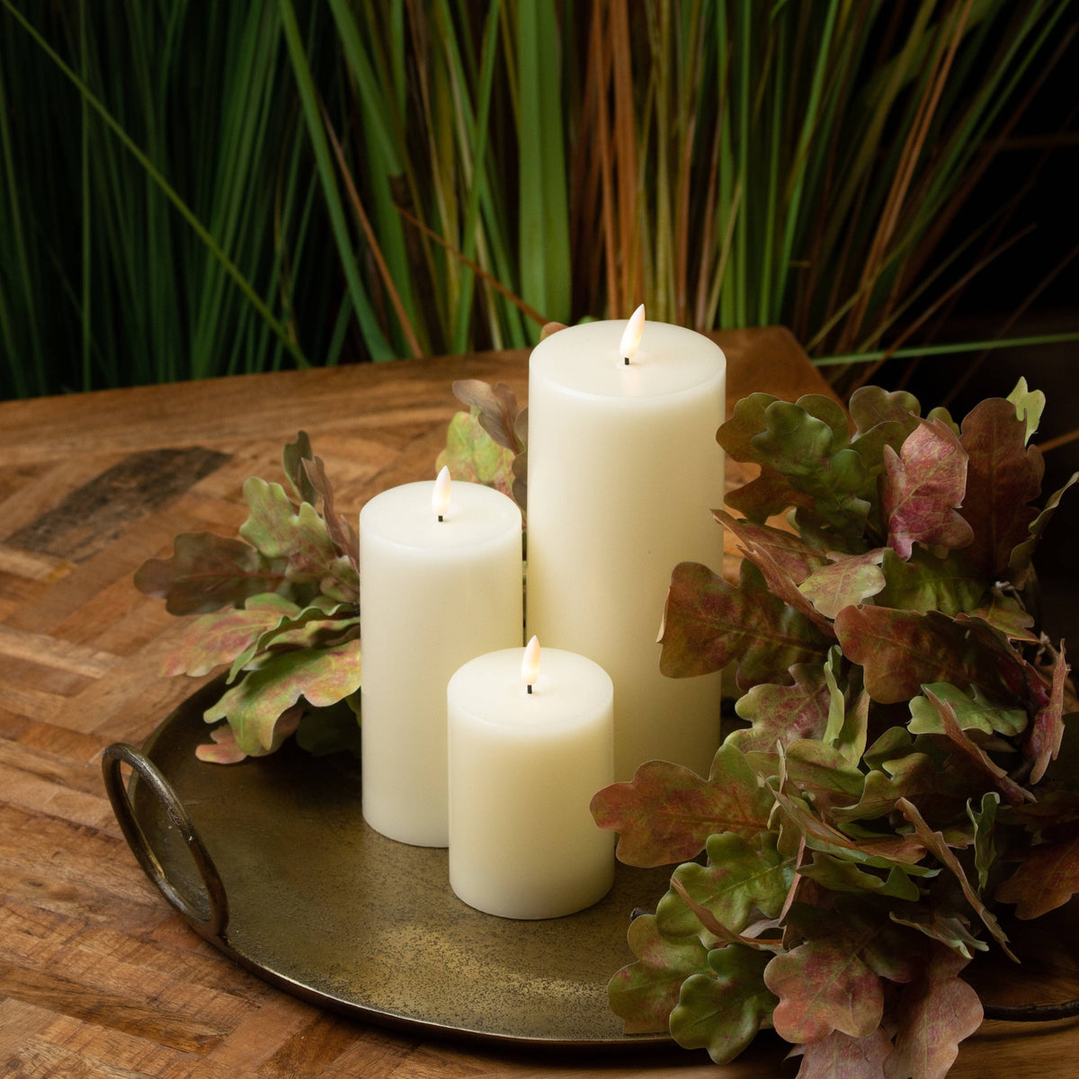 Luxe Collection Natural Glow 3 x 4 LED Cream Wax Candle - image 4