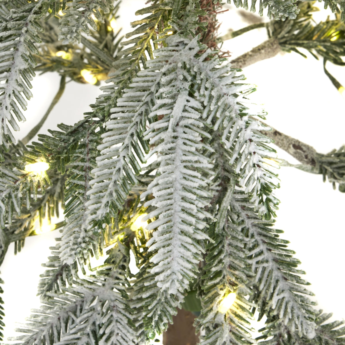 Medium Snowy Woodland Pre-Lit 200 Led Christmas Tree - image 3