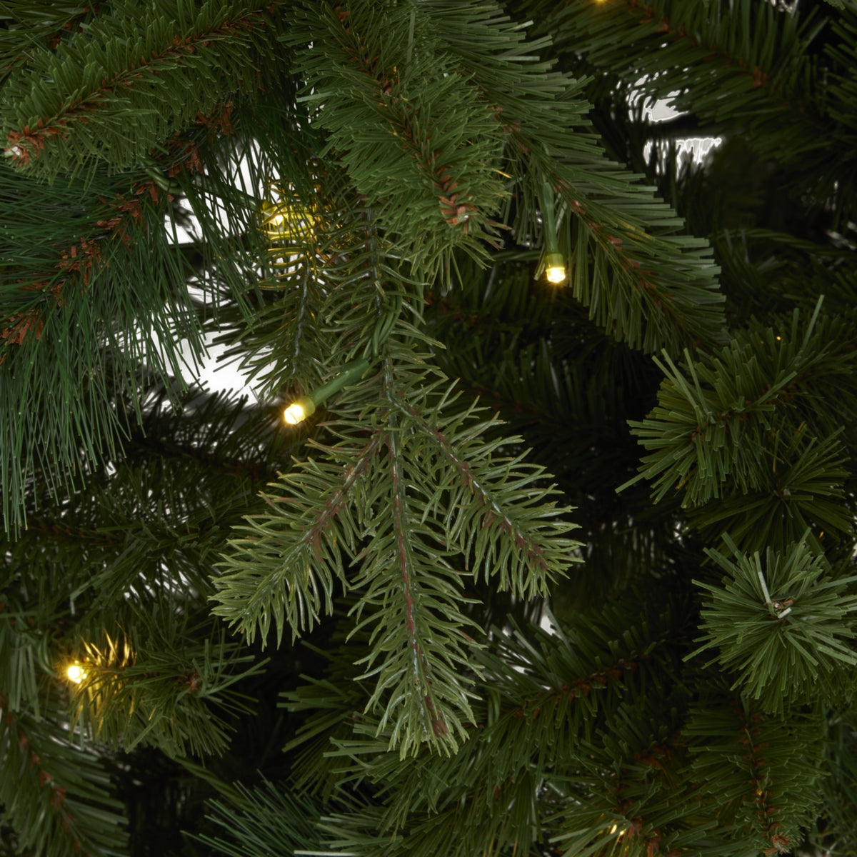 Green Forest Fir Pre-Lit 400L Led Christmas Tree - image 3