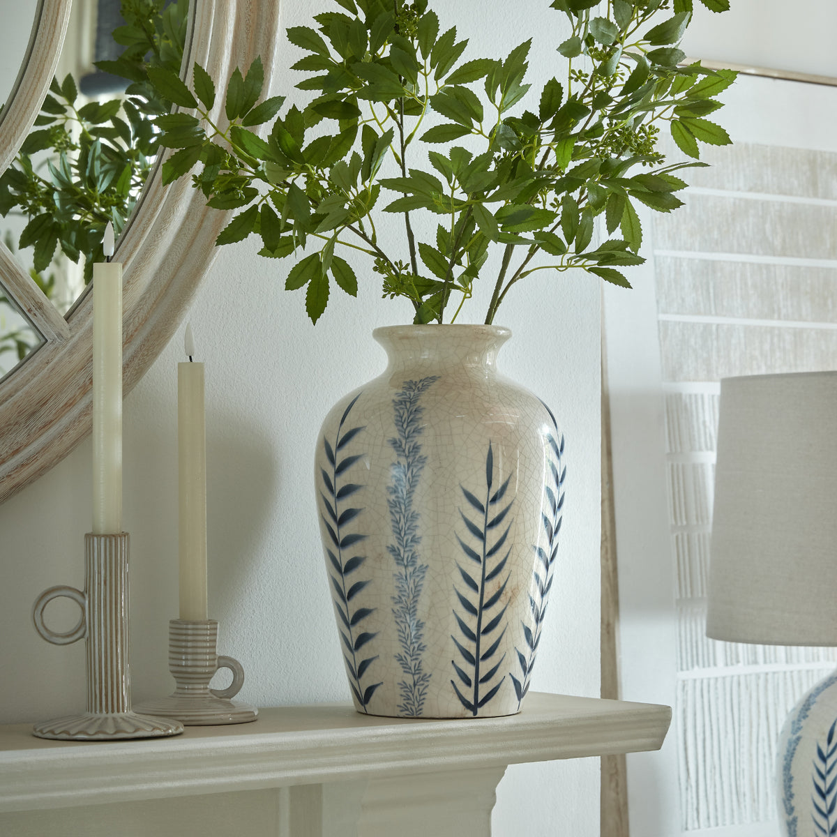 Classic Blue Flora Juniper Vase - image 1